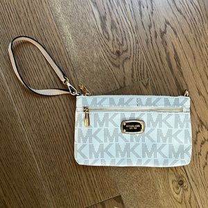 Michael Kors Wristlet